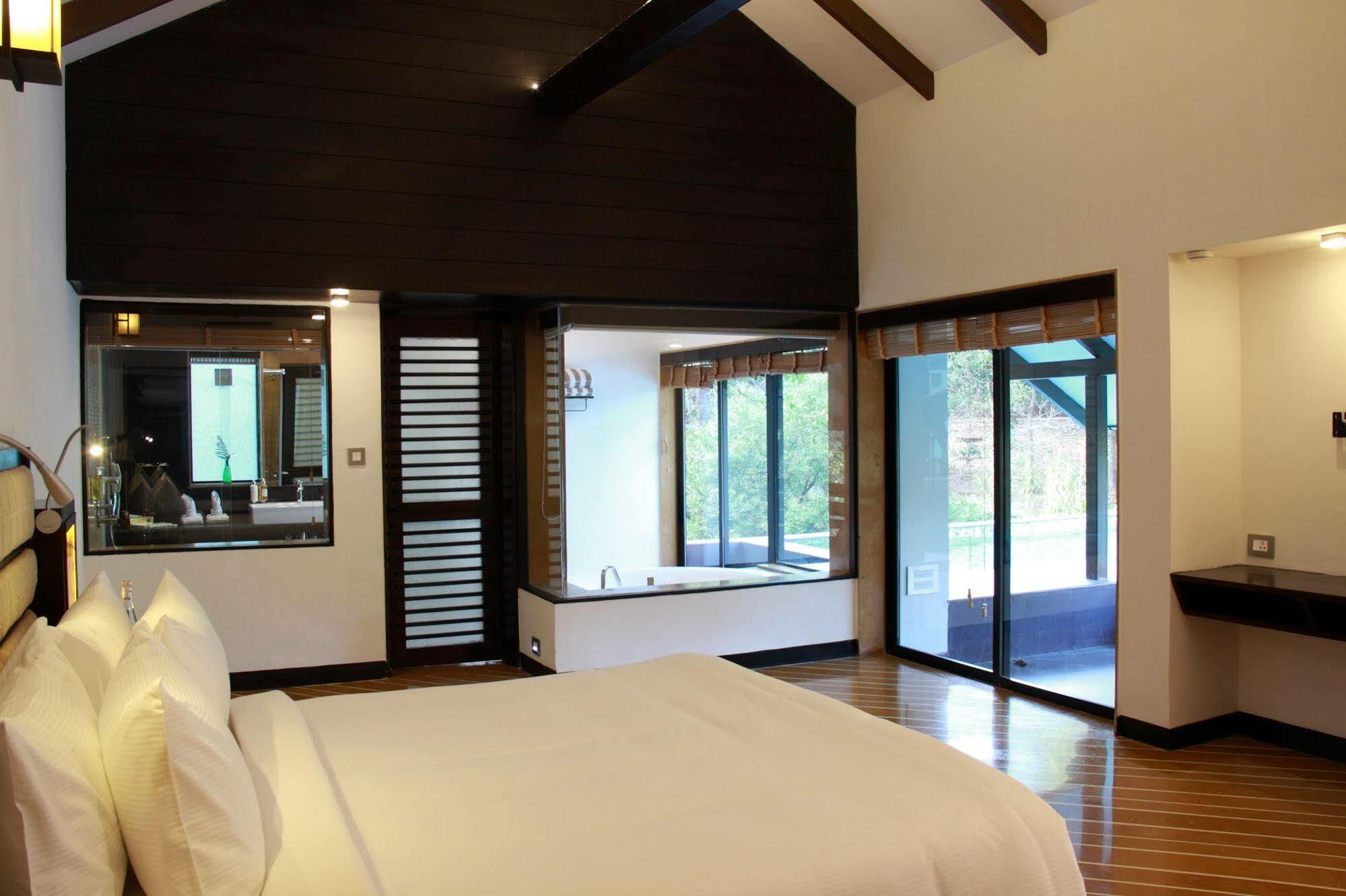 The Ibnii - Eco Luxury Resort Madikeri Bagian luar foto