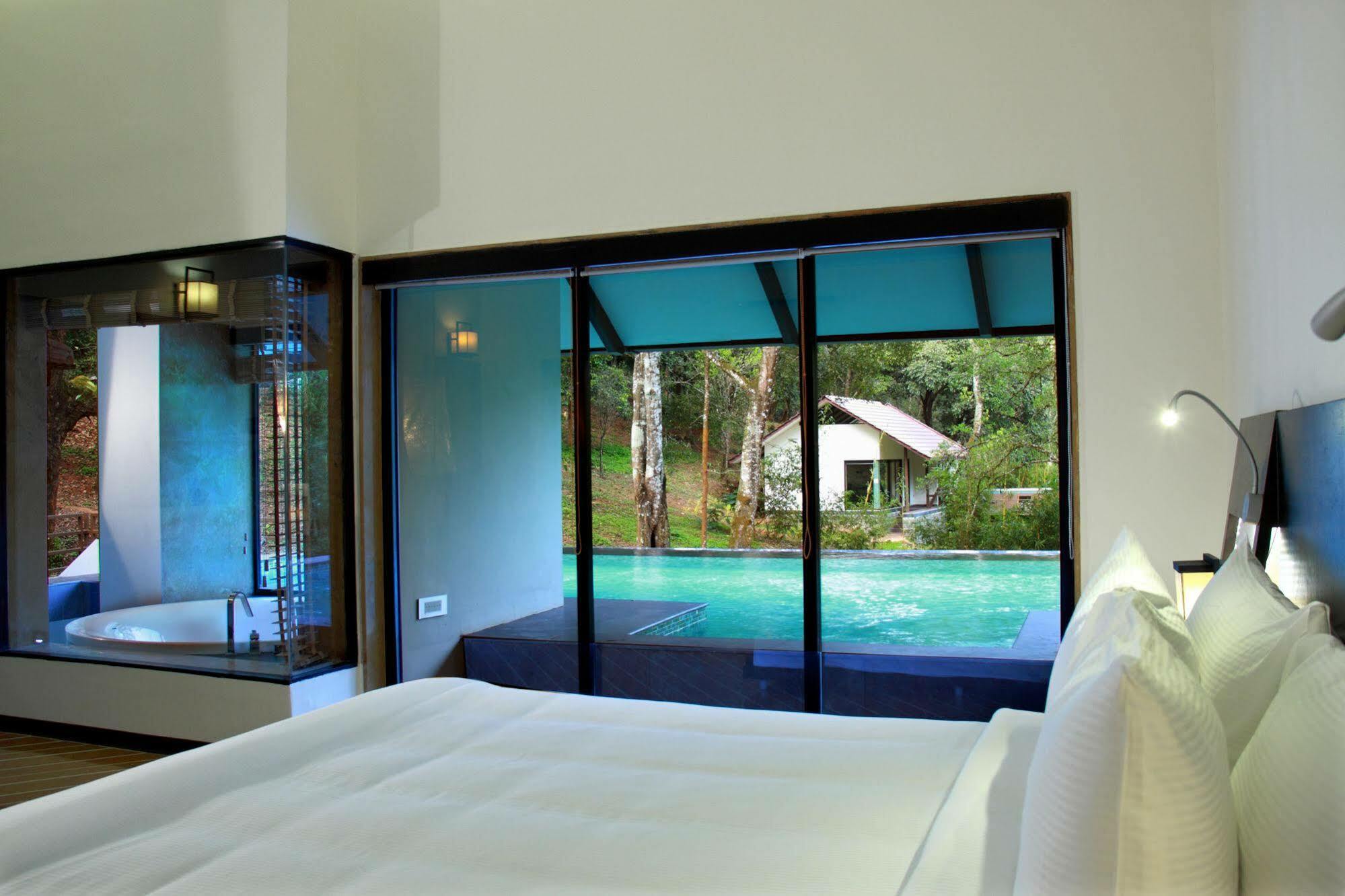 The Ibnii - Eco Luxury Resort Madikeri Bagian luar foto